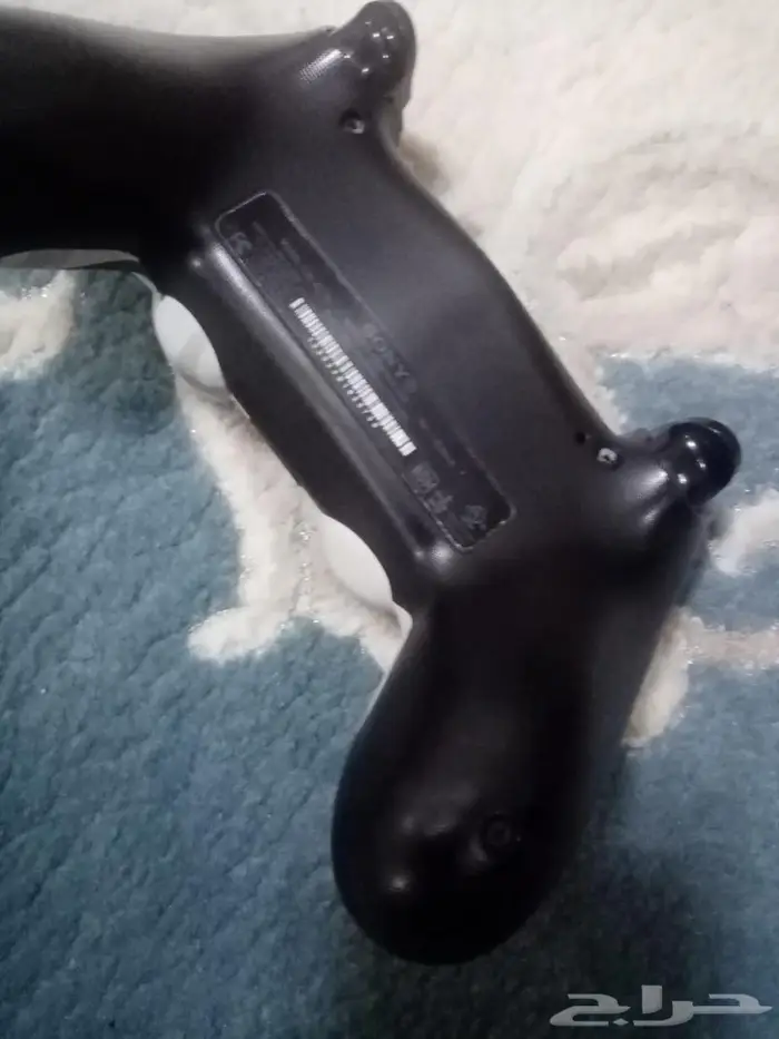 يد سوني 4 اصلي شبه جديده 2