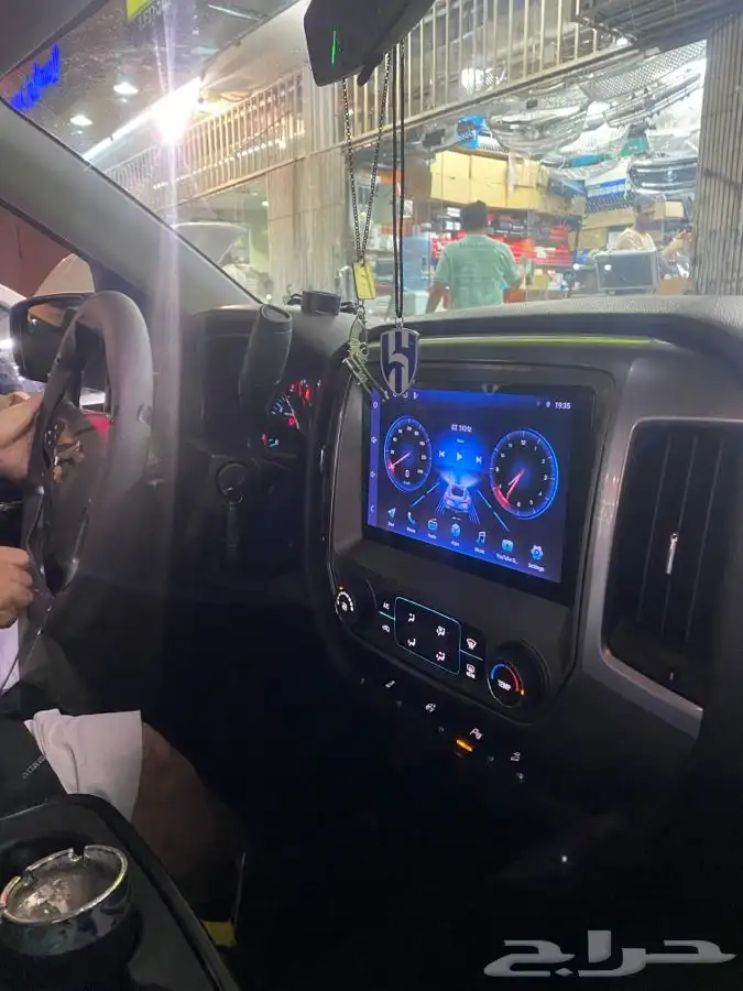 شاشه جمس سيرا. من موديل 2015 الى 2019GMC Sierra screen  from 8