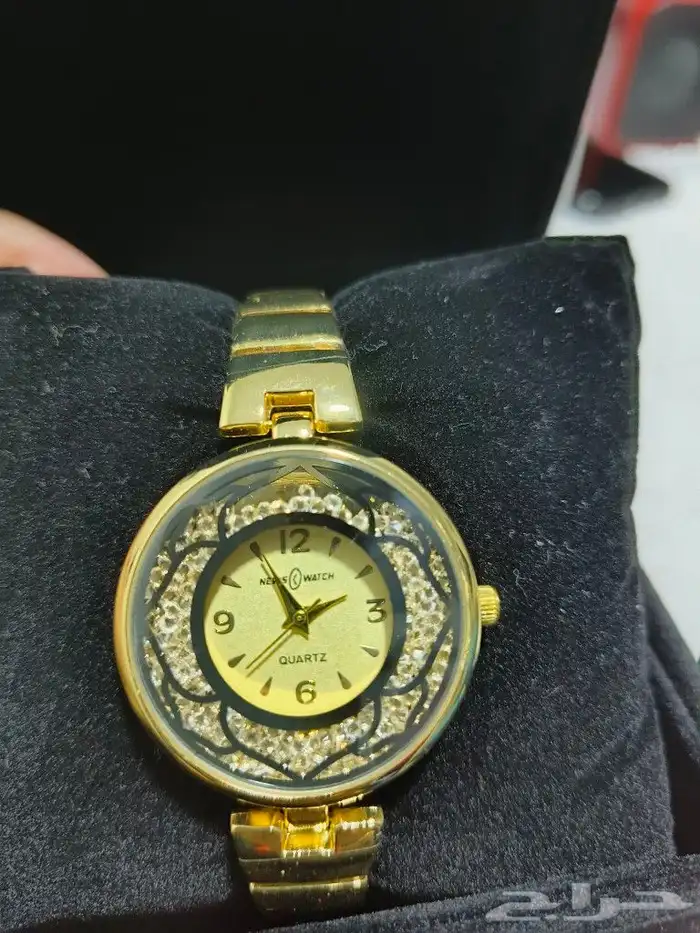 ساعات نسائية 1