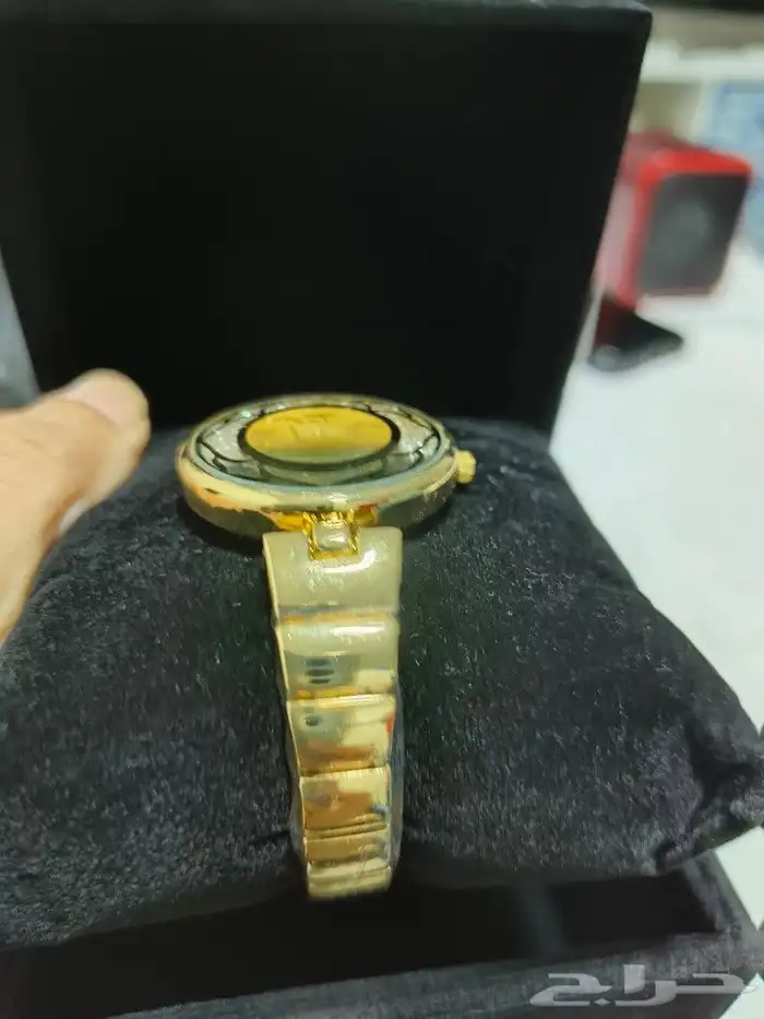 ساعات نسائية 2