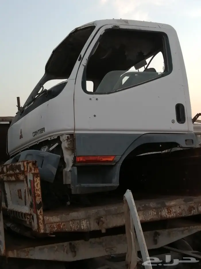 غمارة دينا مستوبيشي 2004 1