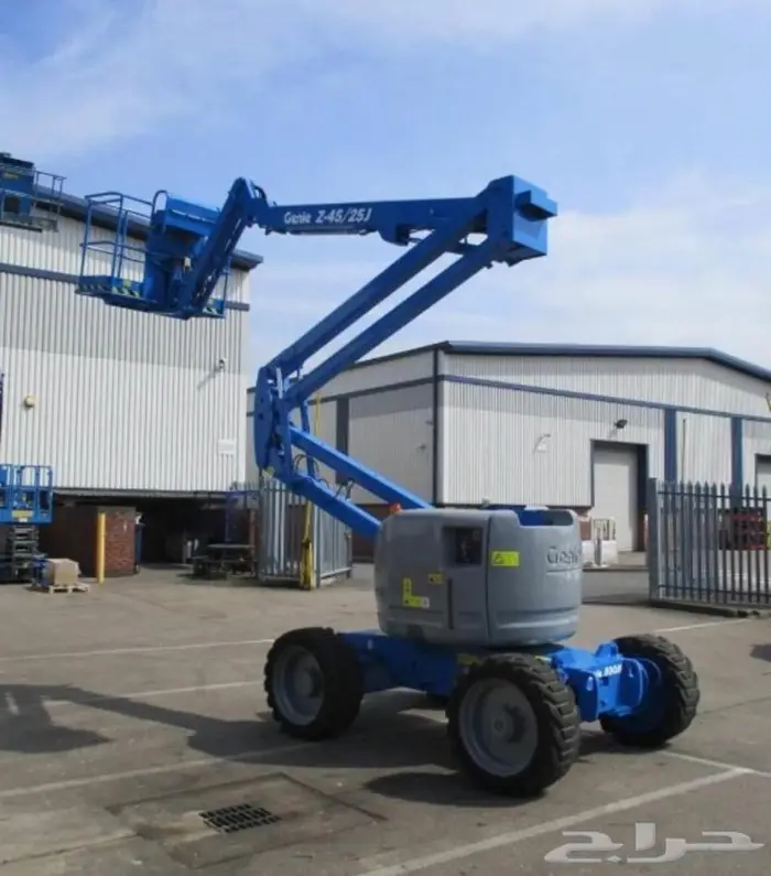 سيزر لفت مان لفت رافعات كهربائية للإيجار 2