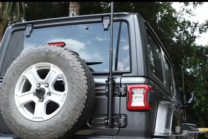 حامل علم سيارة 1