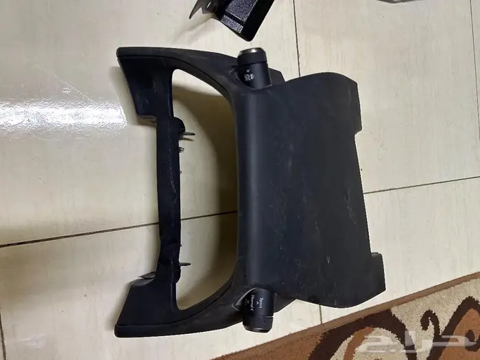 قطع غيار لكزس ux200 2