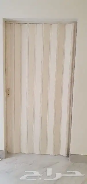 باب خشب . باب جلد . باب كرديون . باب بلاستيك . باب سحب 2