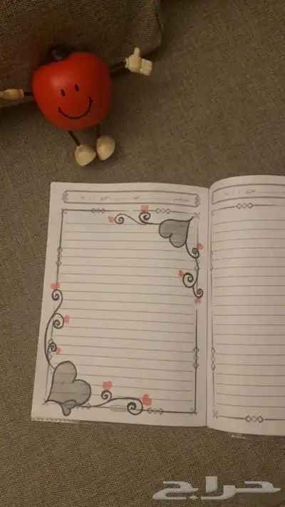 رسومات على الدفتر 3