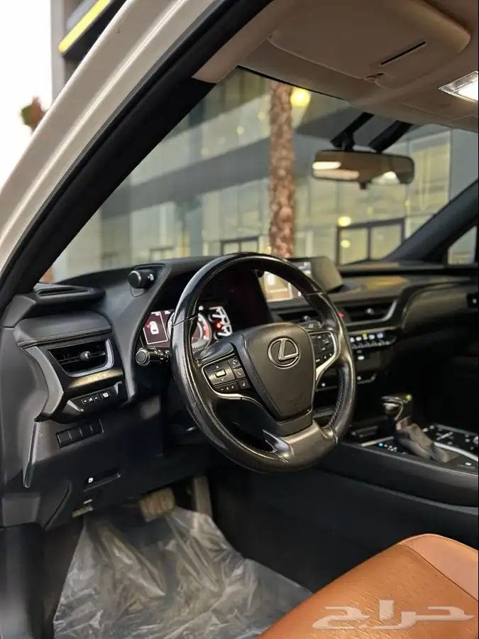 لكزس UX200 نص فل 2021 سعودي وكالة ( تم البيع ) . 33