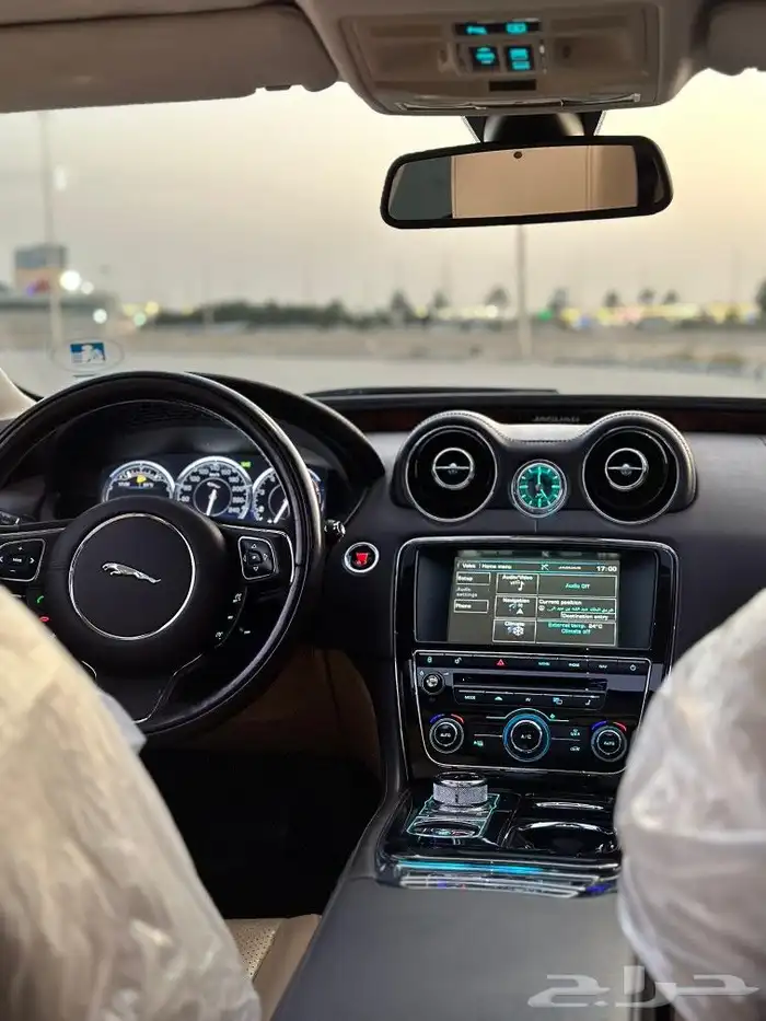 بدل للبيع جاكور xjl مخزن 10