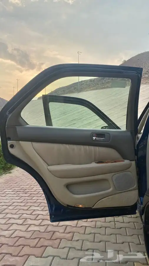 لكزس LS 400 ( مباع ) 39
