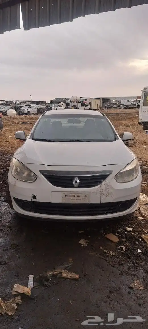 بيجو 508 وبيجو 307 وبيجو 207 وبيجو 3001 ورينو وفان ستروين وب 14
