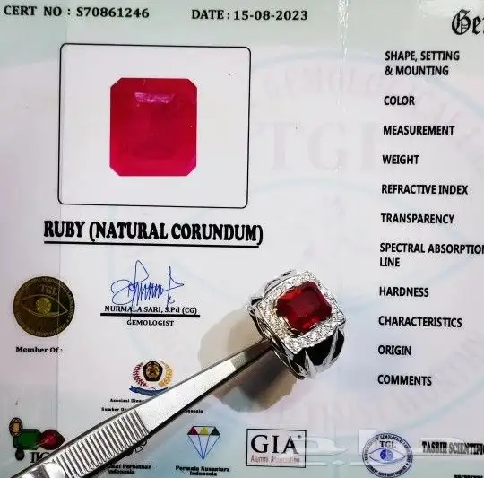 خاتم ياقوت بورمي طبيعي فاخر 14