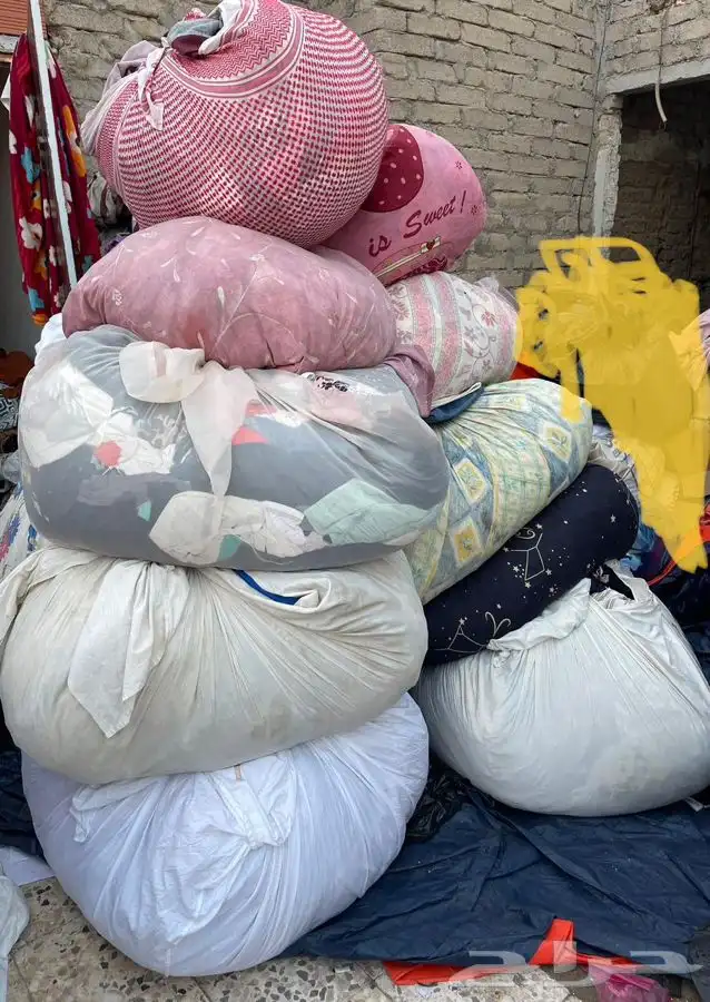 بالة ملابس مستعملة 2000 قطعة 0