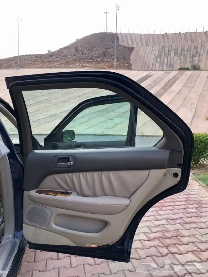 لكزس LS 400 ( مباع ) 43