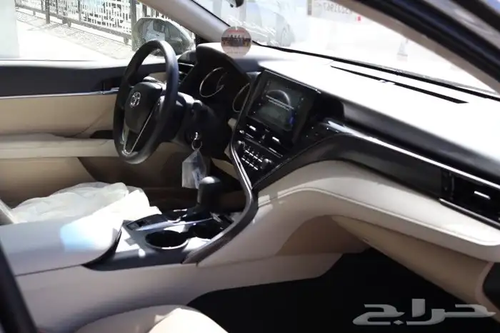 تويوتا كامري استاندر تتانيوم 2024 7