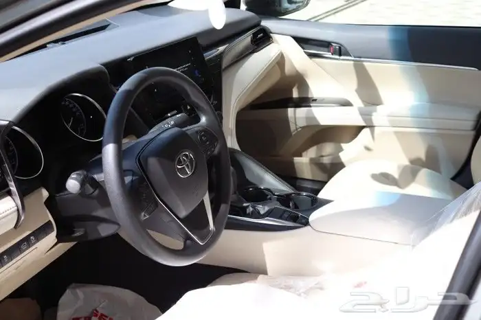 تويوتا كامري استاندر تتانيوم 2024 6