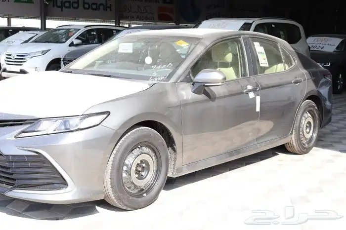 تويوتا كامري استاندر تتانيوم 2024 2