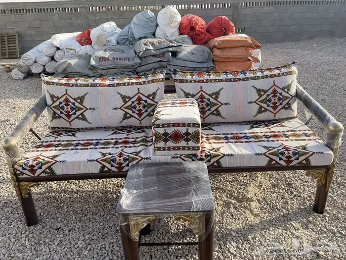 لبيع الكراسي الخارجيه 1