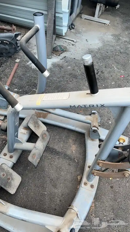 تجهيز اندية رياضيه اجهزة رياضيه مستعمله اوزان بار اولمبي 29