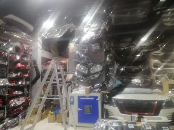 عدسات زنون انوار ليدات شاشات تنجيد السيارات مثبت سرعه اكسورا 1