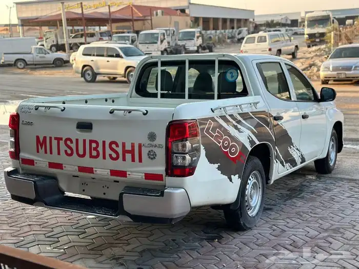 ميتسوبيشي L200 غمارتين بنزين بدون دبل 2