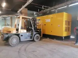 رافعة شوكية (فوركلفت) forkliftللايجار بجميع المقاسات 4
