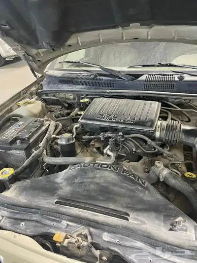جيب جراند شروكي 2000 بيع قطع 1