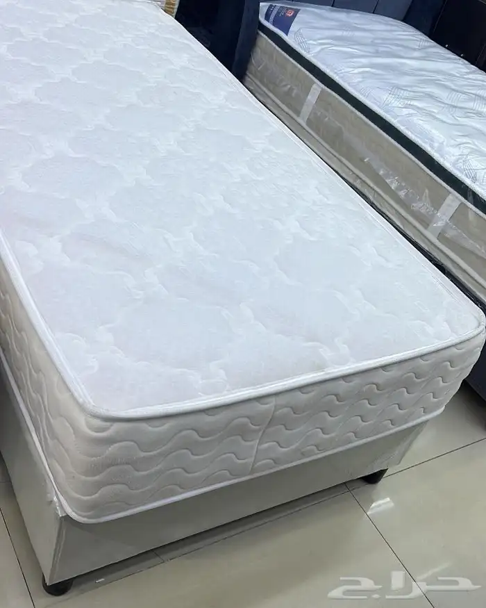 سرير مرتب مخد مفراش 98
