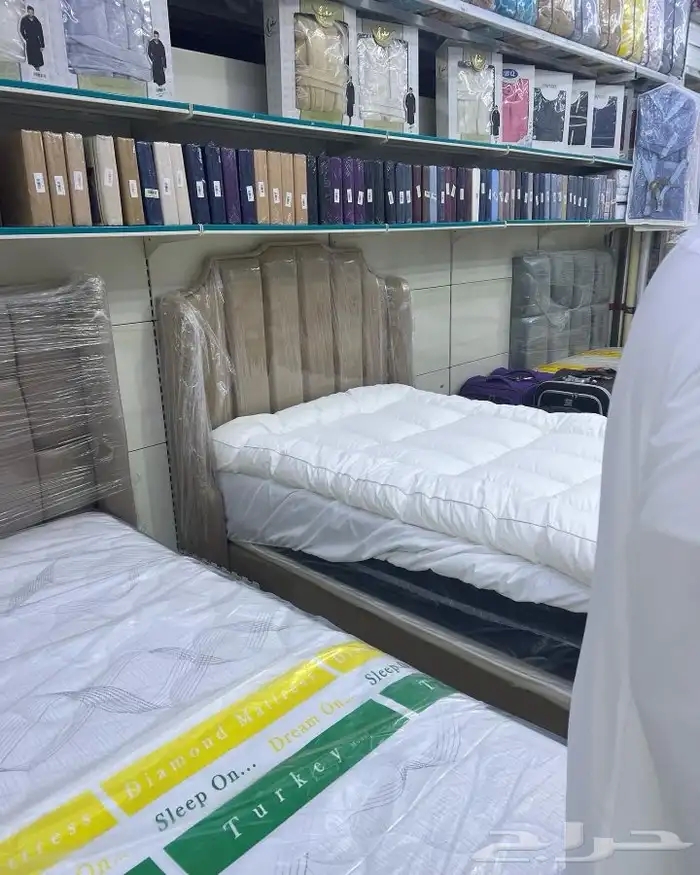 سرير مرتب مخد مفراش 96