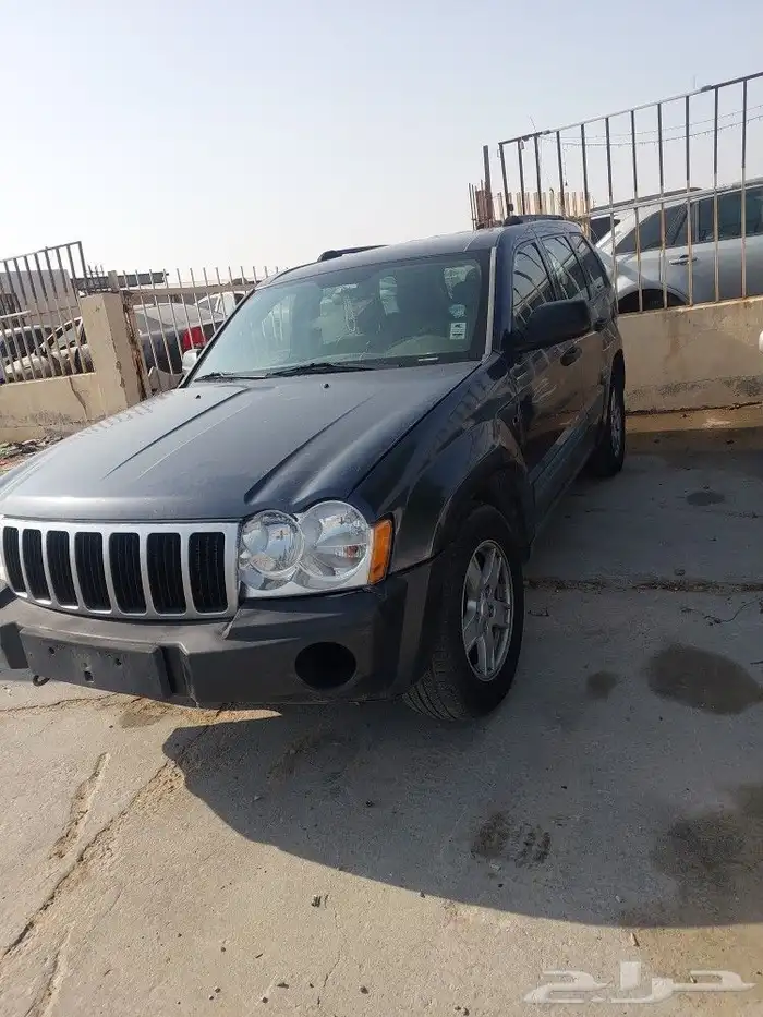 جراند شروكي 2007 تشليح قطع غيار 1