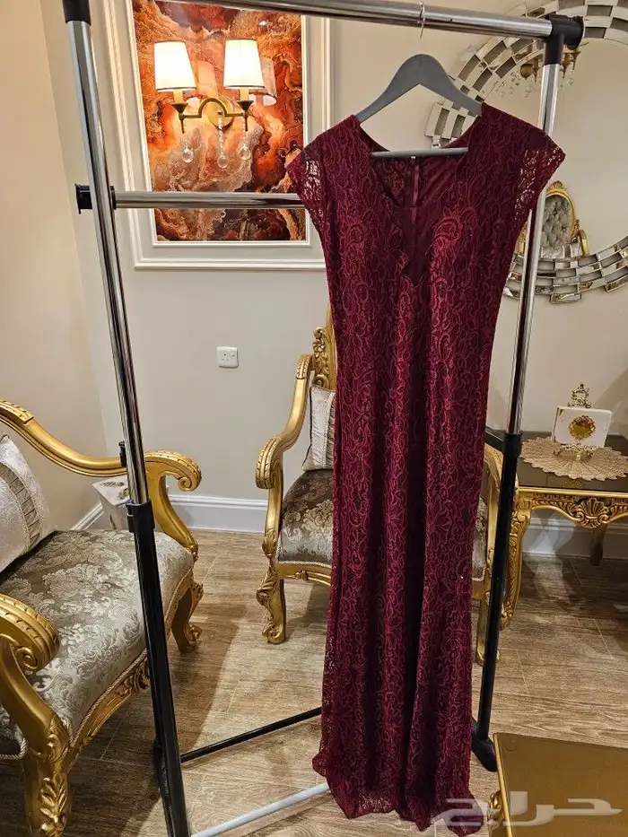 فساتين جديده للبيع القطعه 100 تصفيه 12