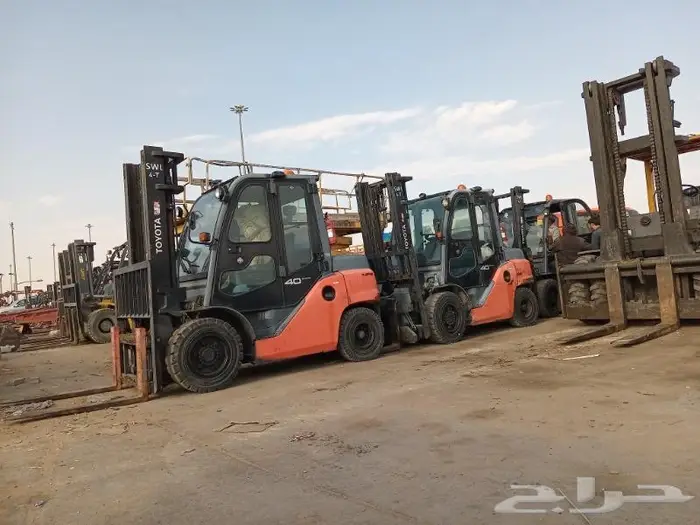 رافعة شوكية فوركلفت للايجار والمشاوير Forklift for rent 2