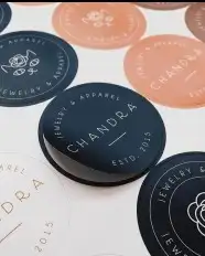 طباعه ليبل قماش تاق جلد لوقو عبايه ورق تغليف اكياس بوكسات 7