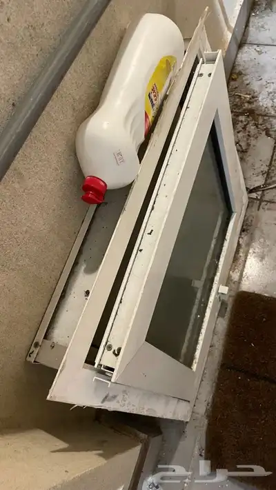 شباك المونيوم مقاس 60x70 قلاب 1