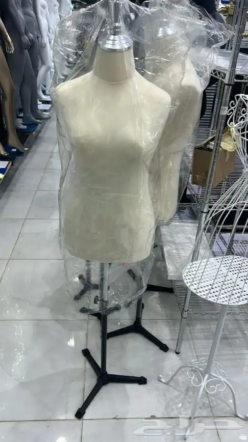 مجسمات تايلندي. منيكان تايلندي 3