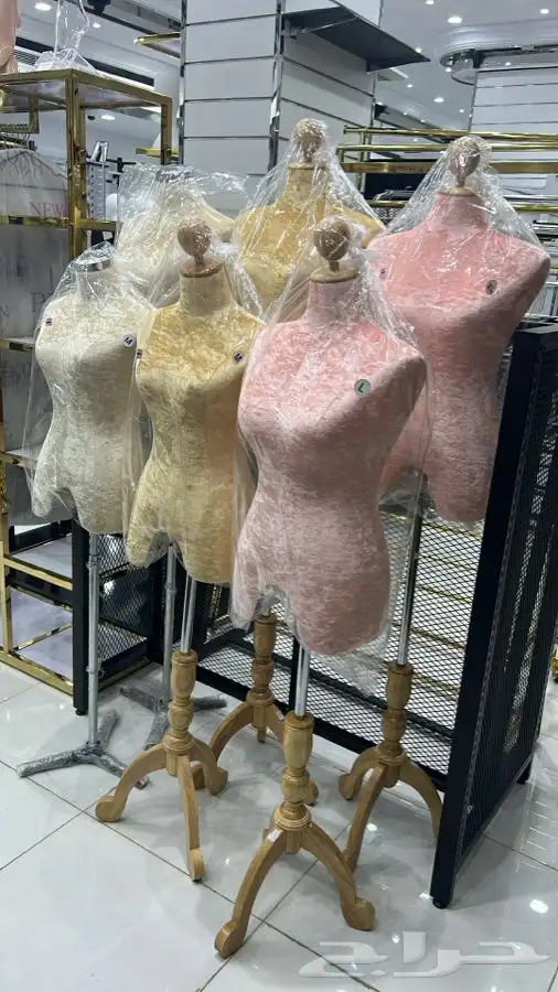 مجسمات تايلندي. منيكان تايلندي 4