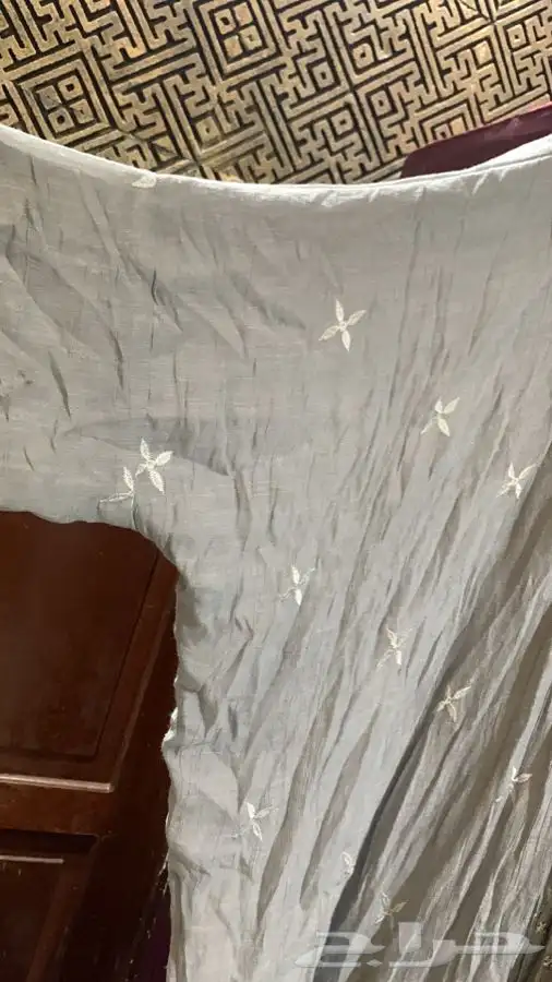 عبايات مستعملة درجة ممتازة جدا 62