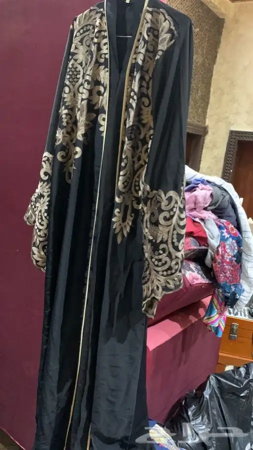 عبايات مستعملة درجة ممتازة جدا 51