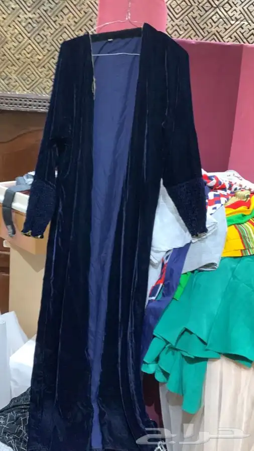 عبايات مستعملة درجة ممتازة جدا 2