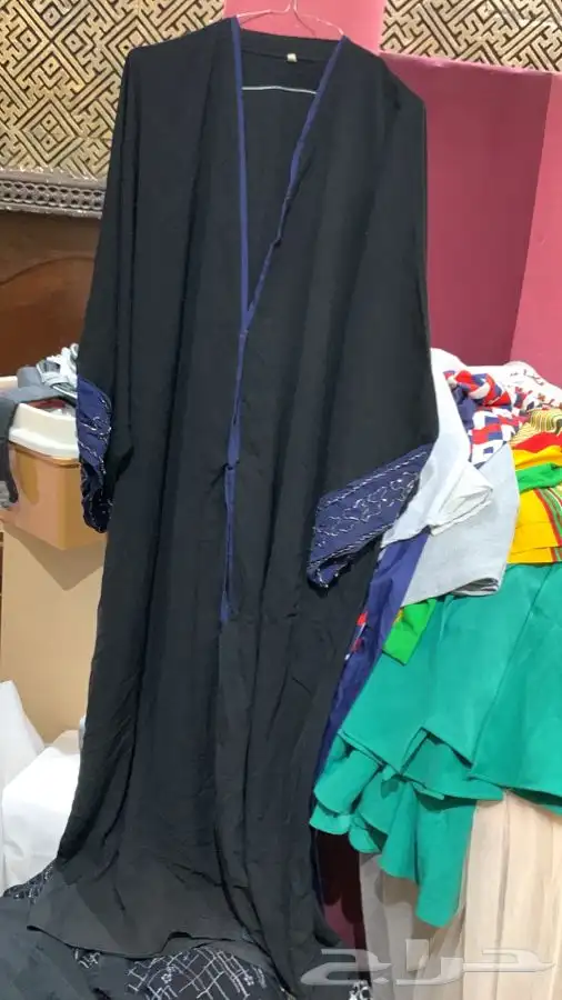 عبايات مستعملة درجة ممتازة جدا 1