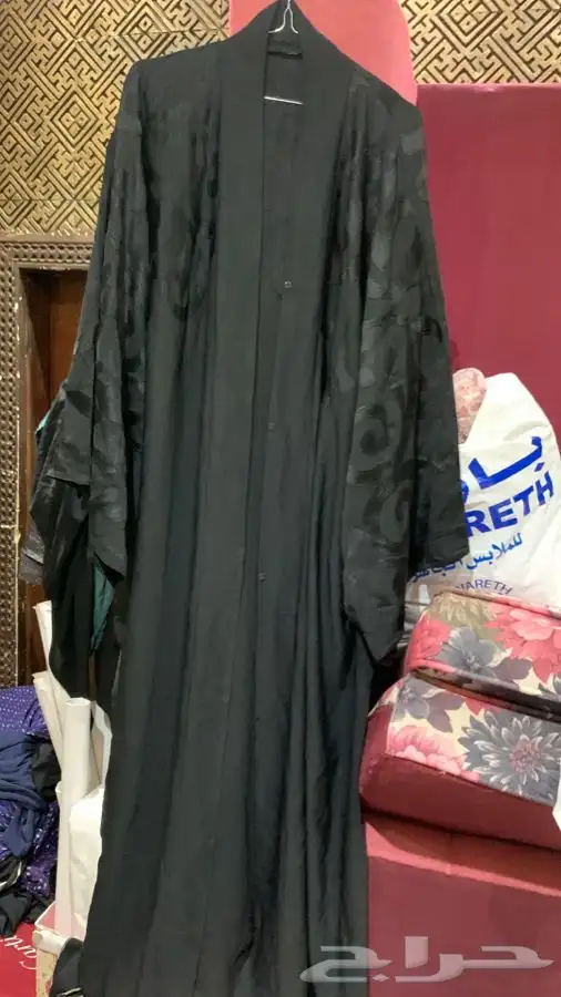 عبايات مستعملة درجة ممتازة جدا 28