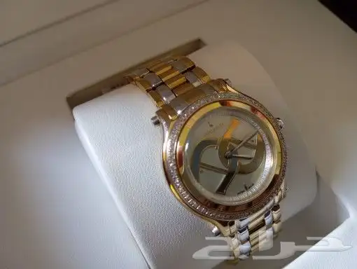 ساعة أقنر الماس نسائي 2