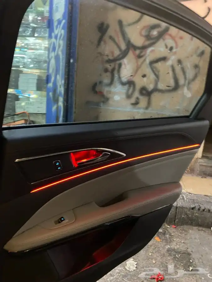 تركيب ليد داخلي على سيارة فورد توروس2021 5