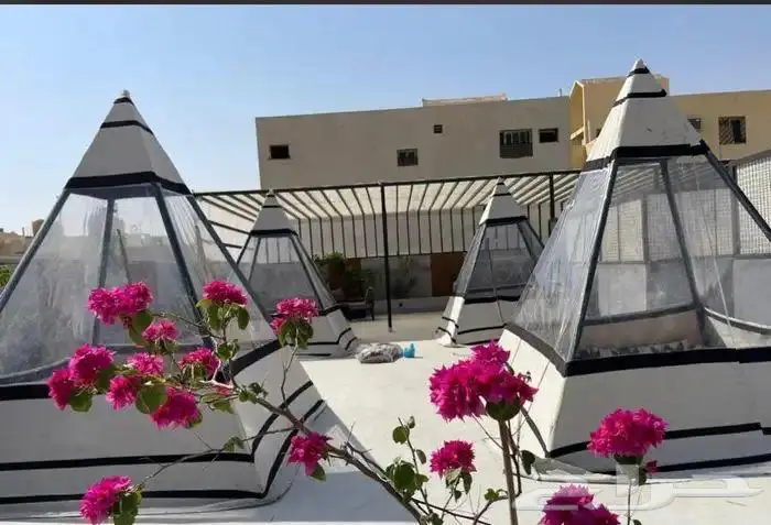 خيمة هرمية 4