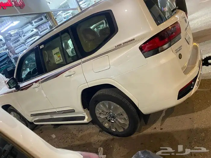 خط GXR لاندكروزر 2024 3