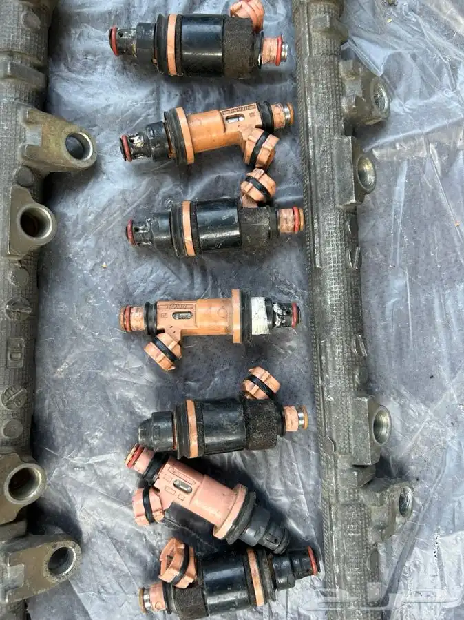 للبيع قطع لكزس 400 10