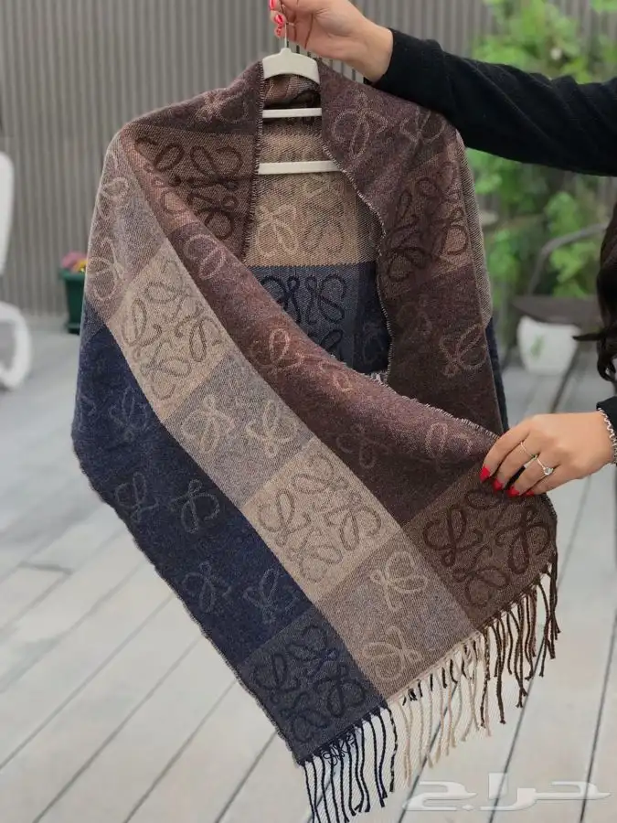 سكارفات 150 ريال وشنط درجه اولى 4