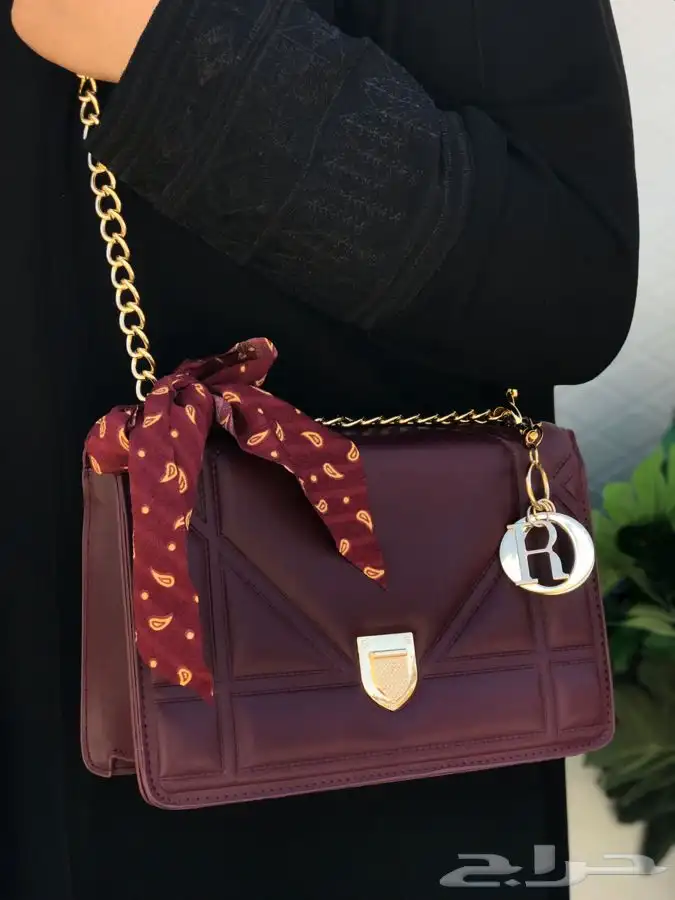 سكارفات 150 ريال وشنط درجه اولى 47