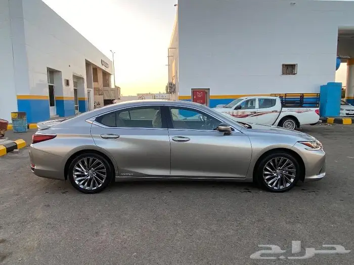 لكزس es300 H. تم البيع 1