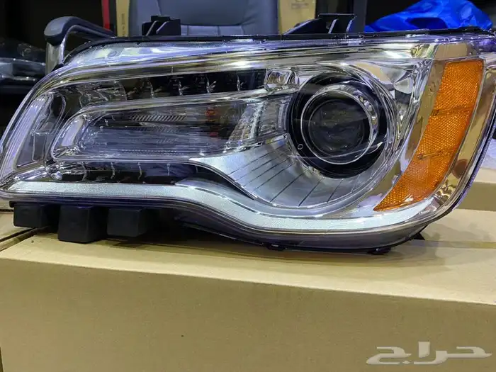 شمعة نور كرايزلر c300 تايوان 2