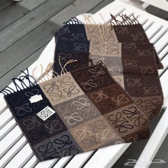 سكارفات 150 ريال وشنط درجه اولى 3